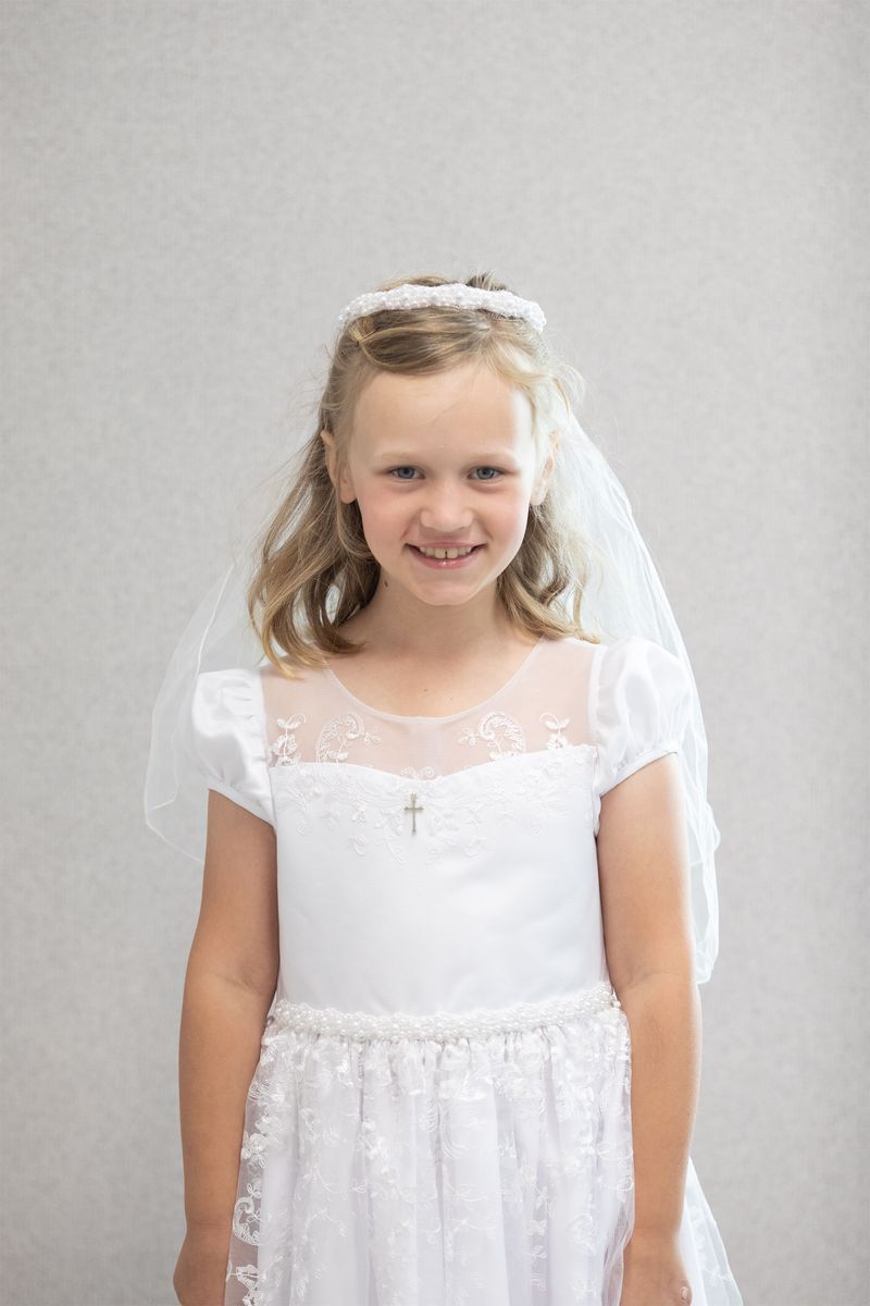 2021-05-01-first-communion-portraits-0025.jpg