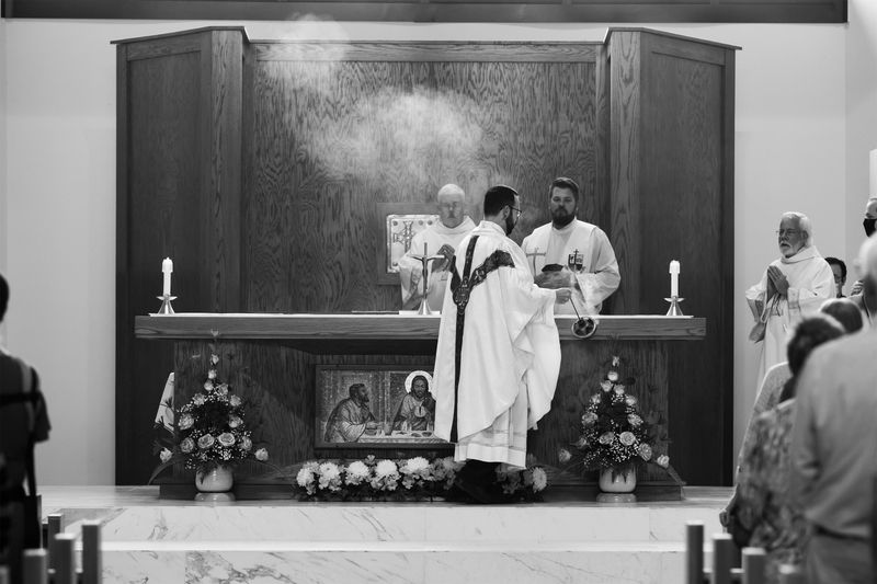 2021-06-06-fr-ray-first-mass-0044.jpg