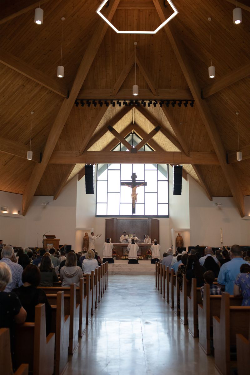 2021-06-06-fr-ray-first-mass-0159.jpg