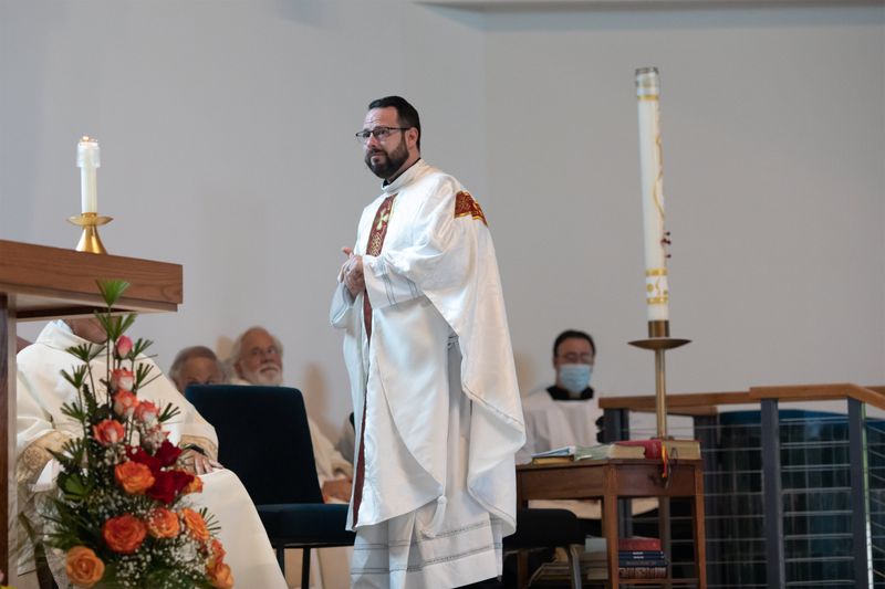 2021-06-06-fr-ray-first-mass-0238.jpg