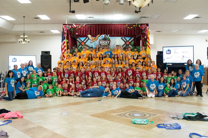 2021-06-vbs-group-0074.jpg