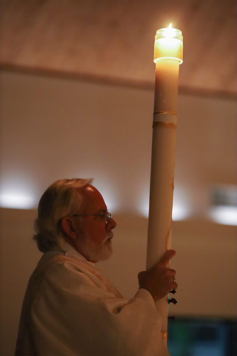 2022-04-16-easter-vigil-020.jpg