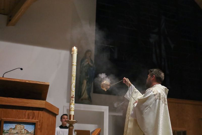 2022-04-16-easter-vigil-025.jpg