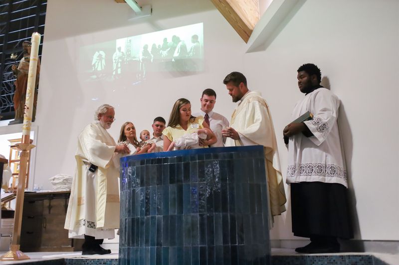 2022-04-16-easter-vigil-041.jpg