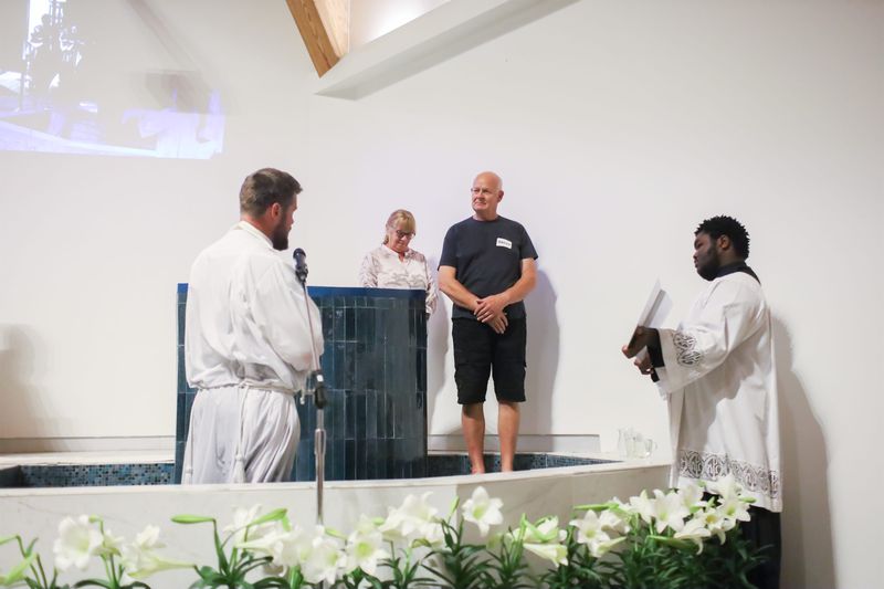 2022-04-16-easter-vigil-057.jpg