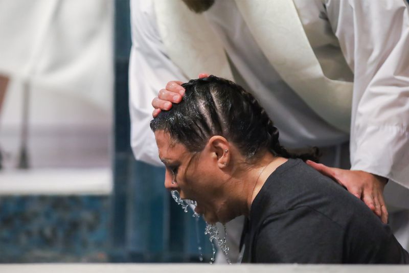 2022-04-16-easter-vigil-061.jpg