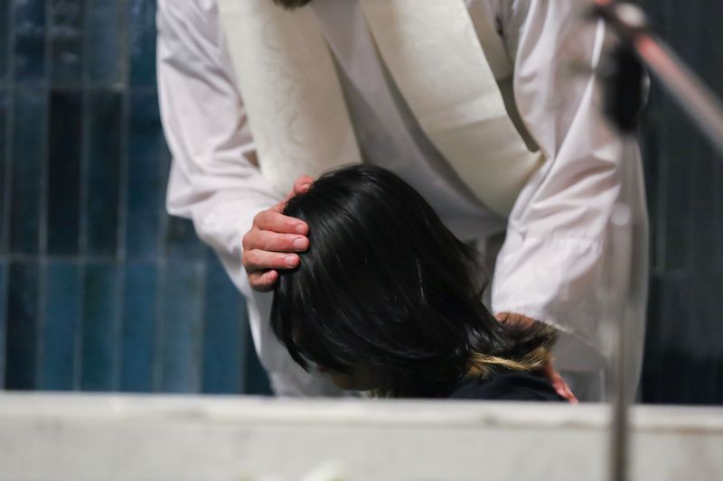 2022-04-16-easter-vigil-075.jpg