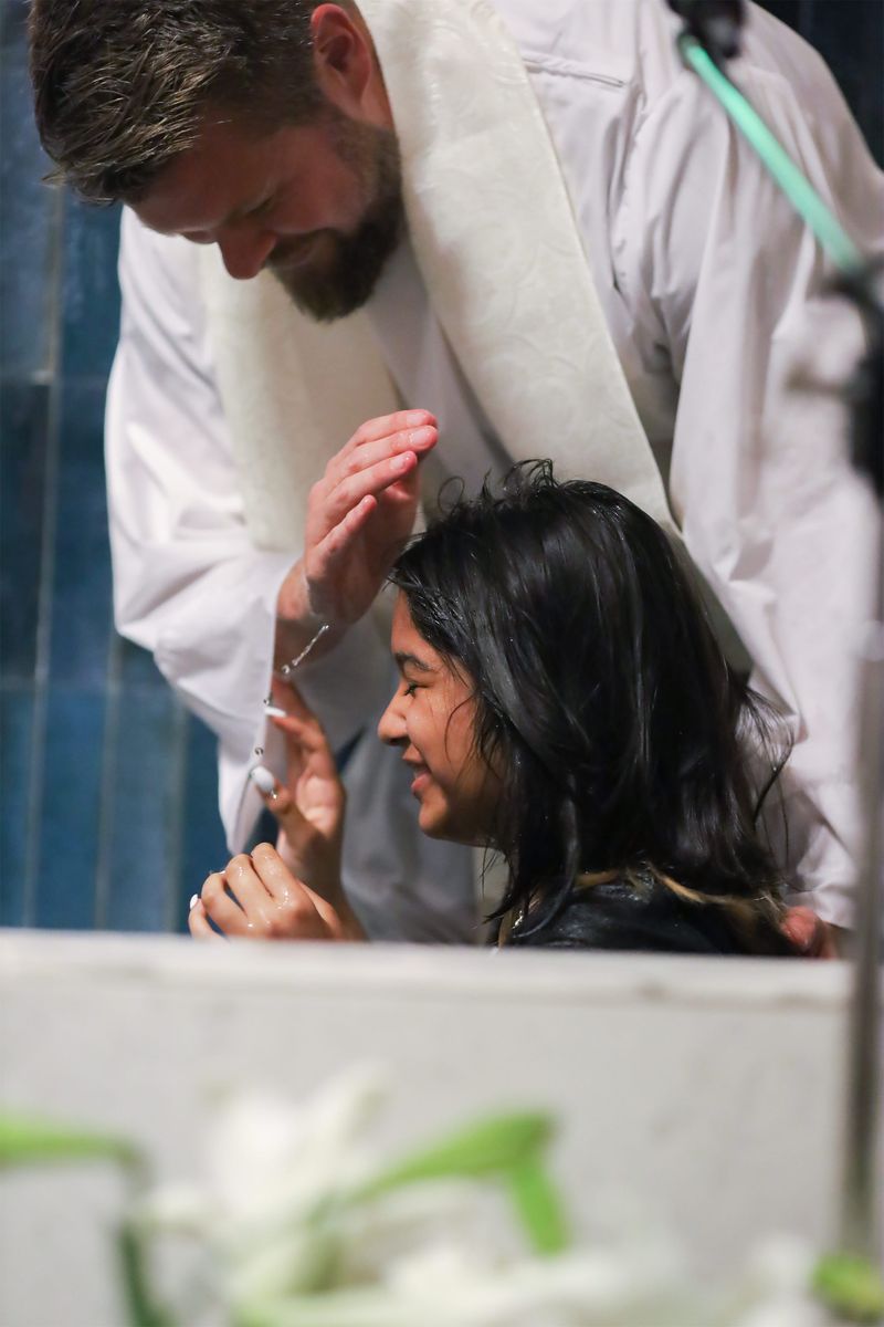 2022-04-16-easter-vigil-076.jpg