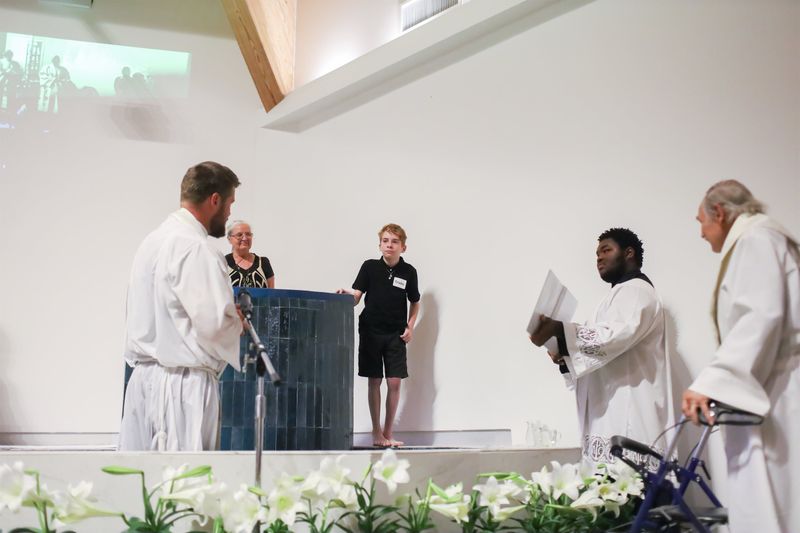 2022-04-16-easter-vigil-087.jpg