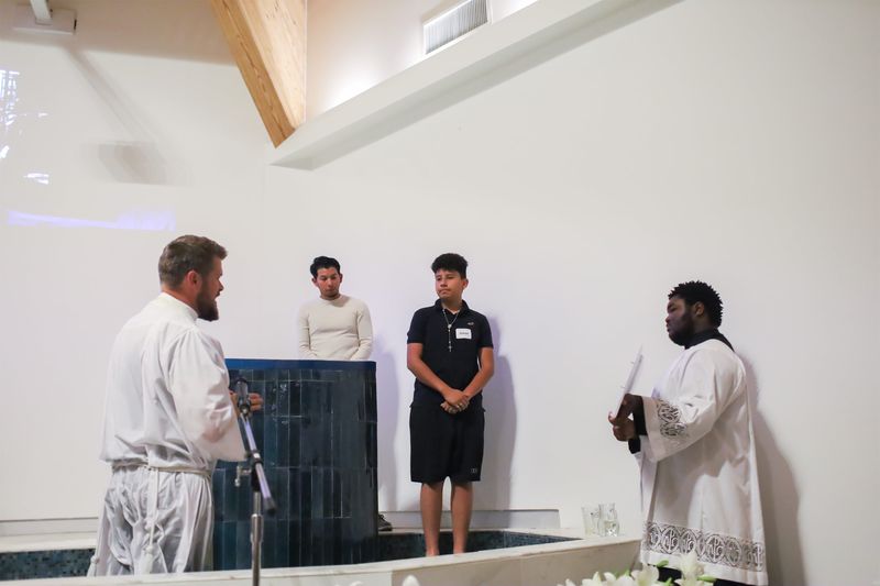 2022-04-16-easter-vigil-094.jpg