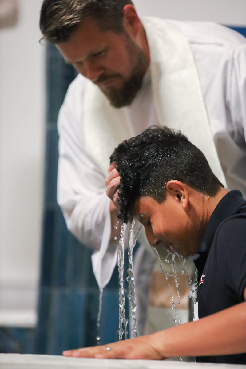 2022-04-16-easter-vigil-097.jpg