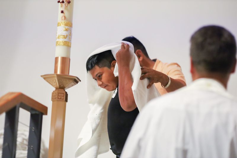2022-04-16-easter-vigil-104.jpg