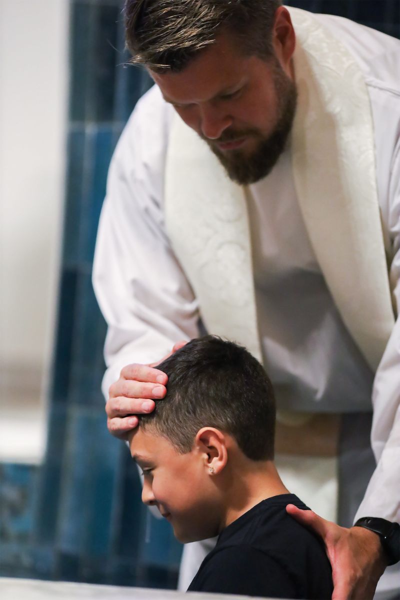 2022-04-16-easter-vigil-114.jpg