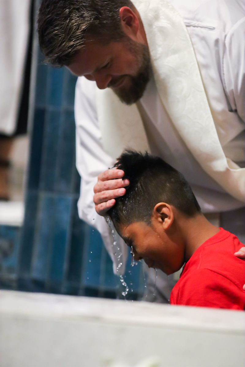 2022-04-16-easter-vigil-121.jpg