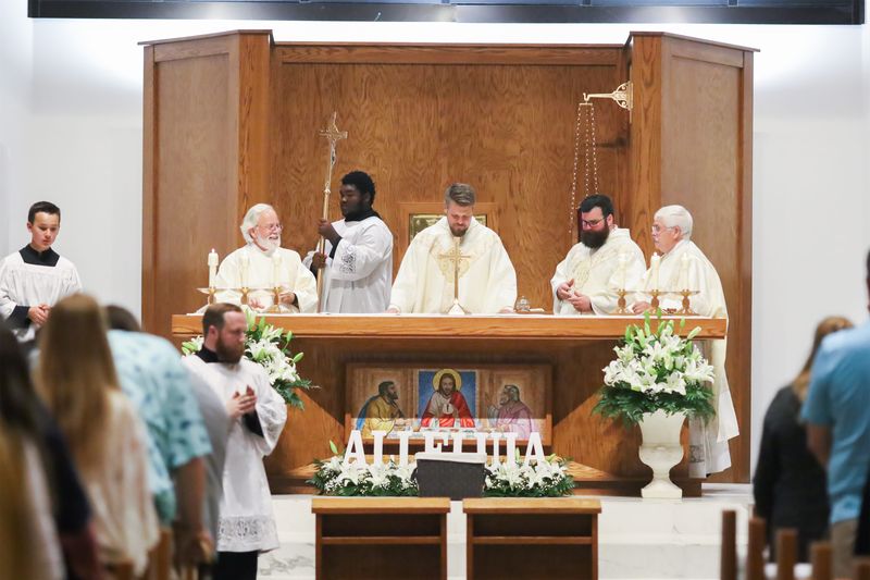 2022-04-16-easter-vigil-173.jpg