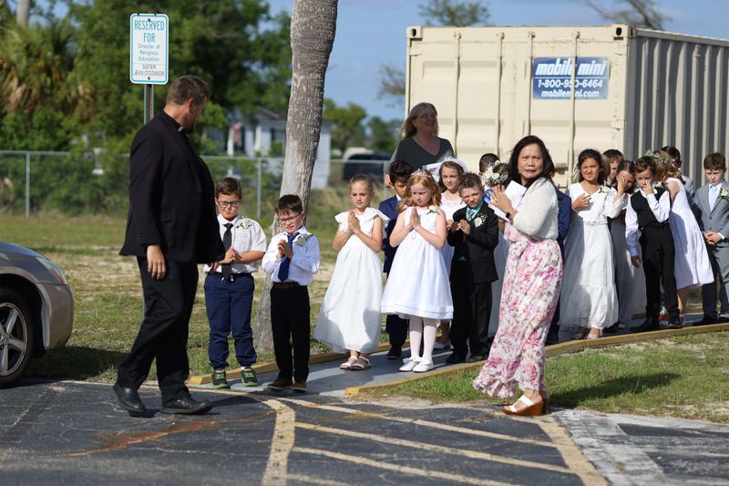 2022-04-23-first-communion-mass-030.jpg