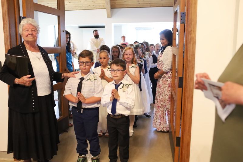 2022-04-23-first-communion-mass-034.jpg