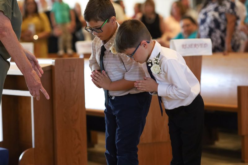 2022-04-23-first-communion-mass-036.jpg