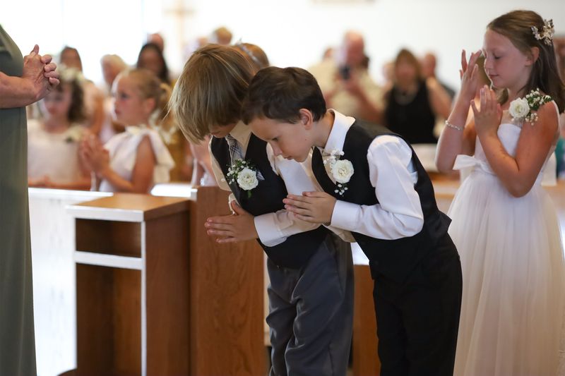2022-04-23-first-communion-mass-043.jpg