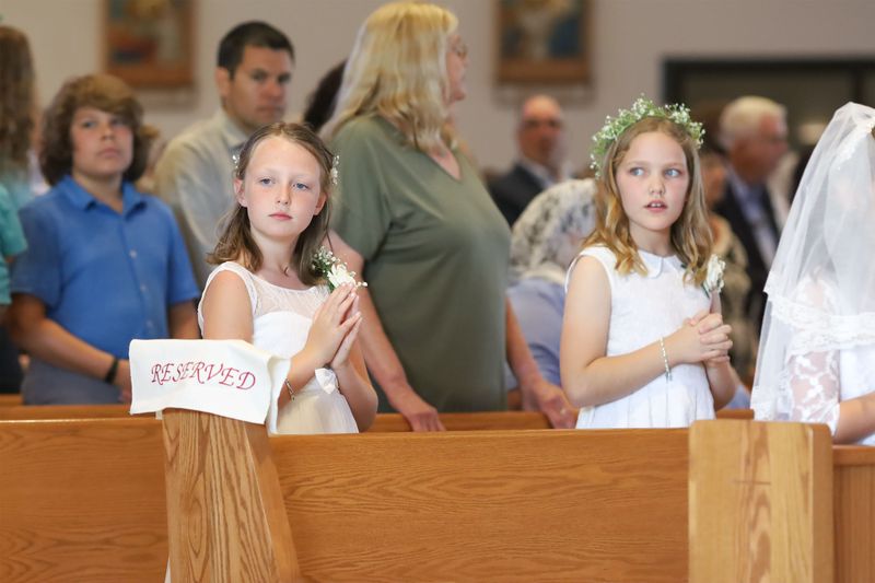 2022-04-23-first-communion-mass-054.jpg