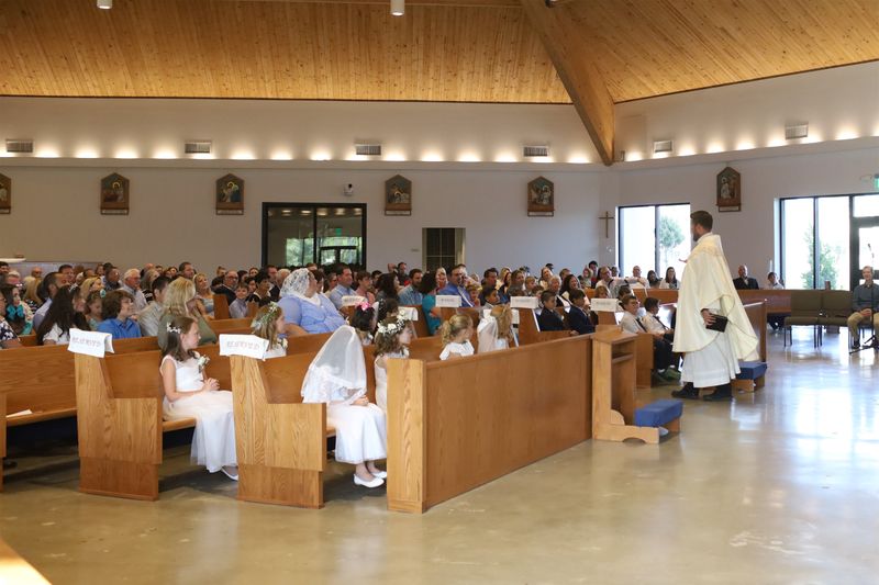 2022-04-23-first-communion-mass-056.jpg