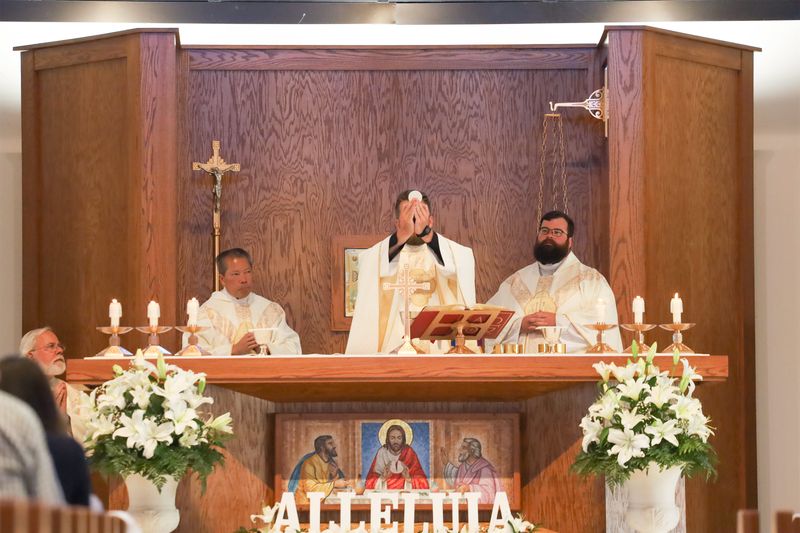2022-04-23-first-communion-mass-062.jpg