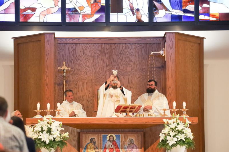 2022-04-23-first-communion-mass-064.jpg
