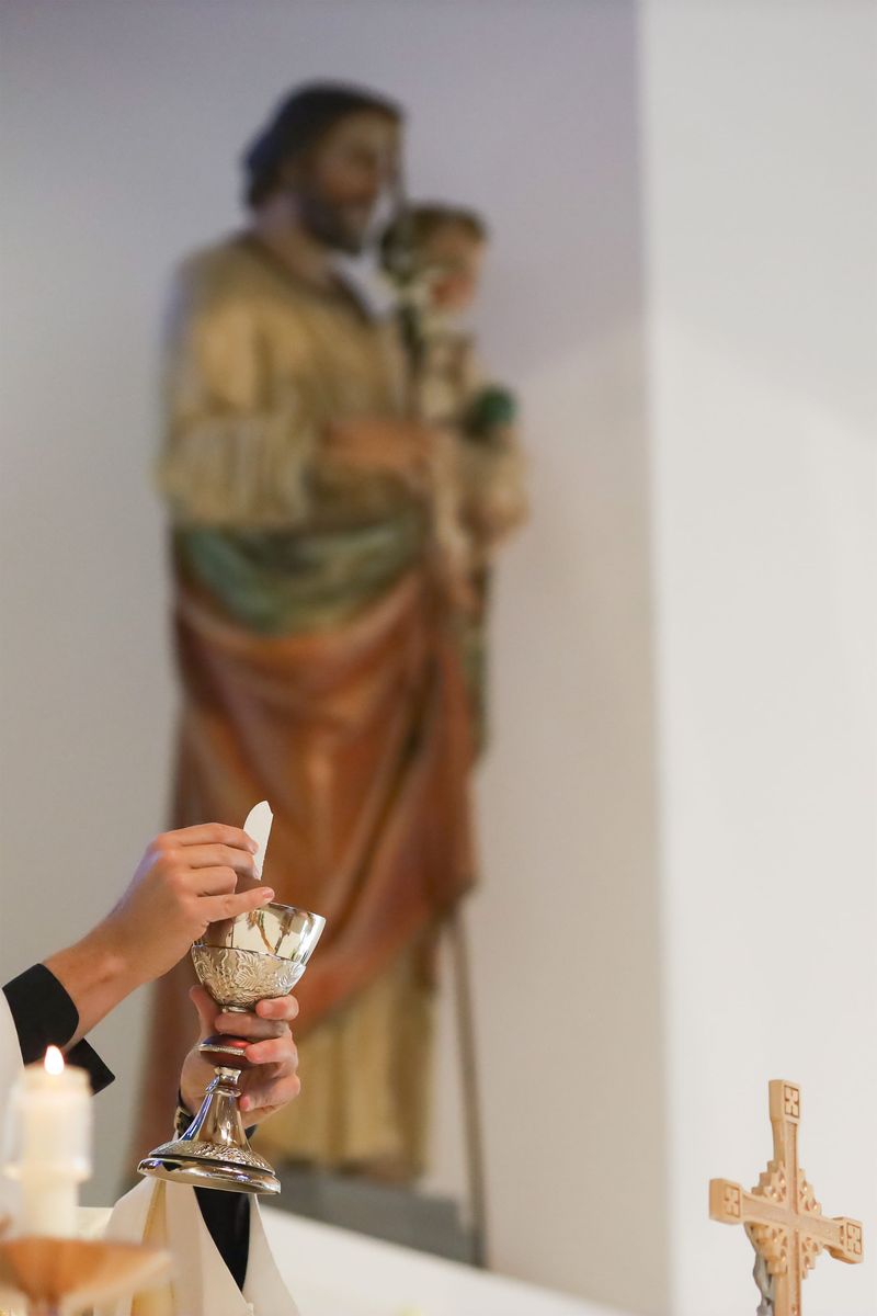 2022-04-23-first-communion-mass-070.jpg
