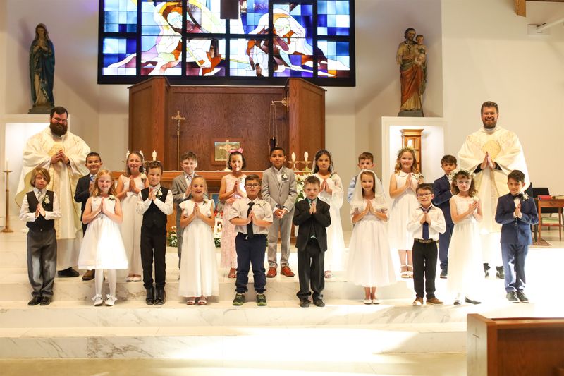 2022-04-23-first-communion-mass-104.jpg