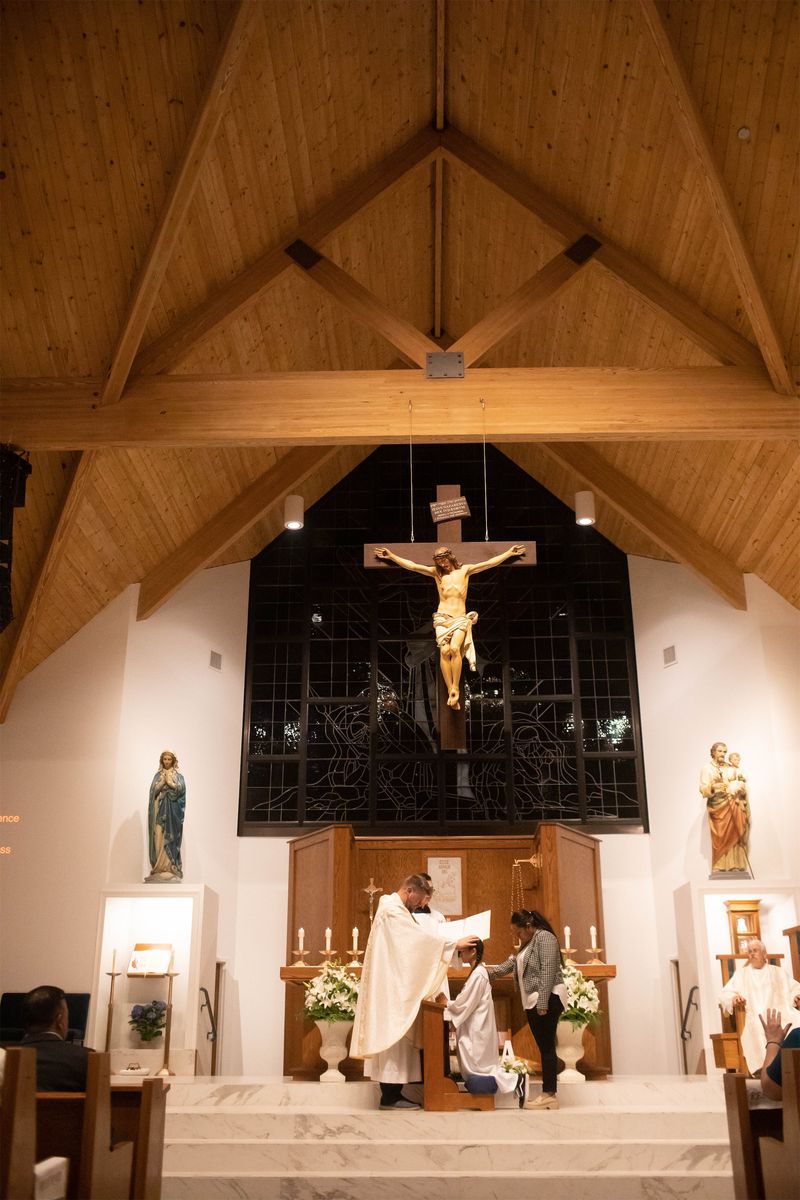 2023-04-08-easter-vigil-024.jpg