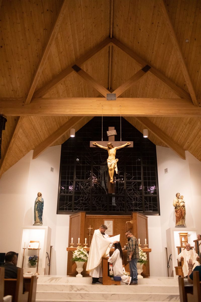 2023-04-08-easter-vigil-043.jpg