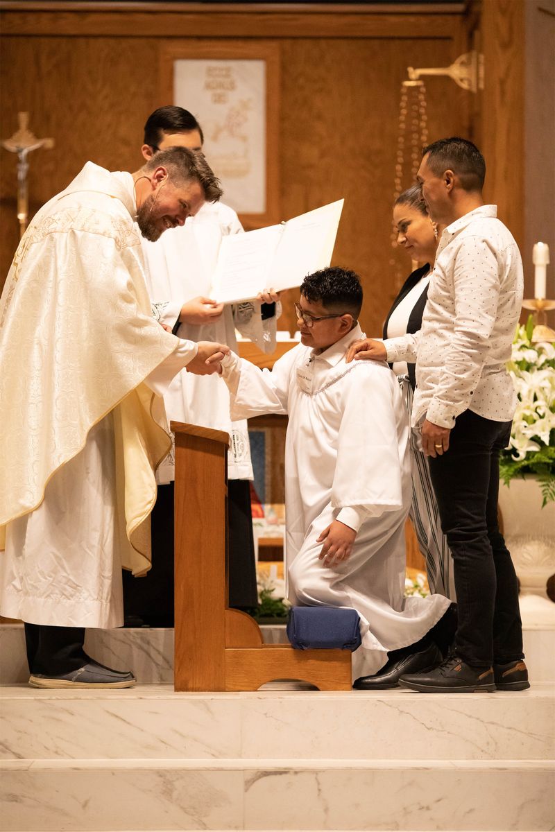 2023-04-08-easter-vigil-048.jpg