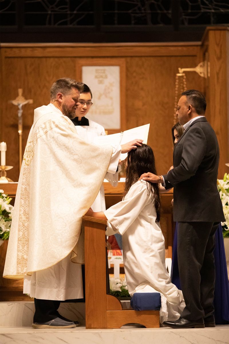 2023-04-08-easter-vigil-054.jpg