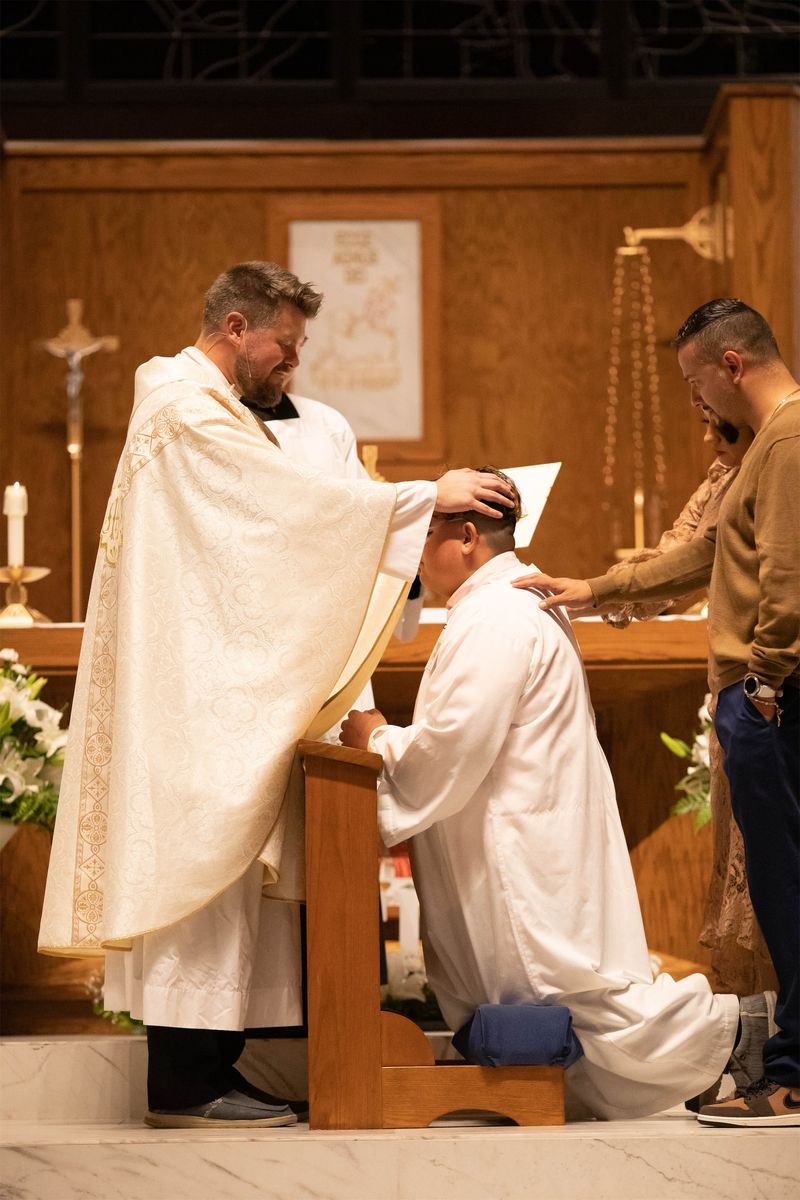 2023-04-08-easter-vigil-060.jpg
