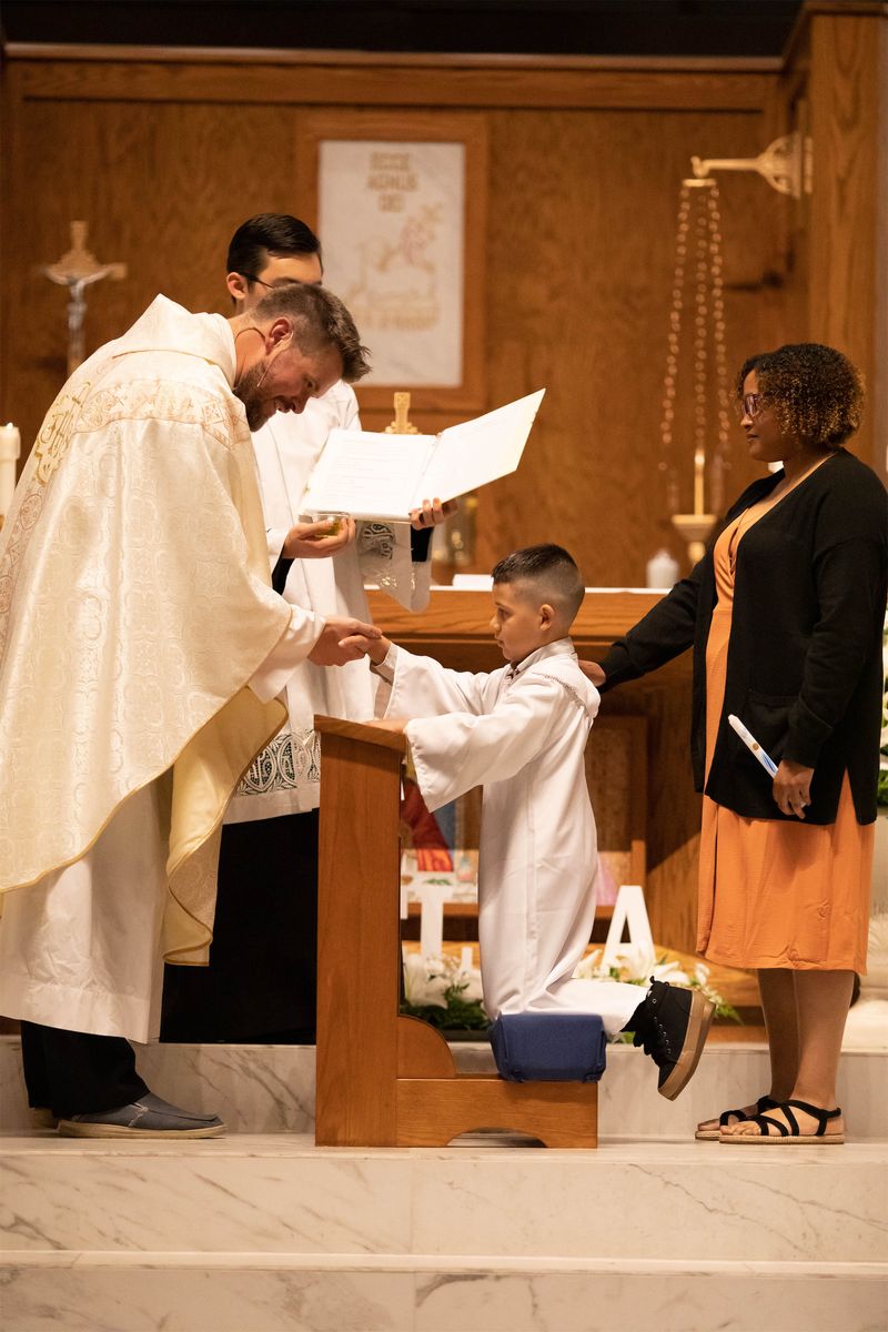 2023-04-08-easter-vigil-068.jpg