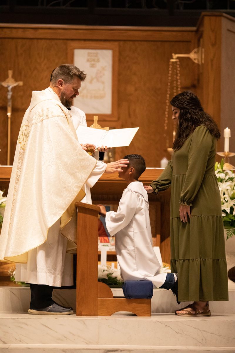 2023-04-08-easter-vigil-073.jpg
