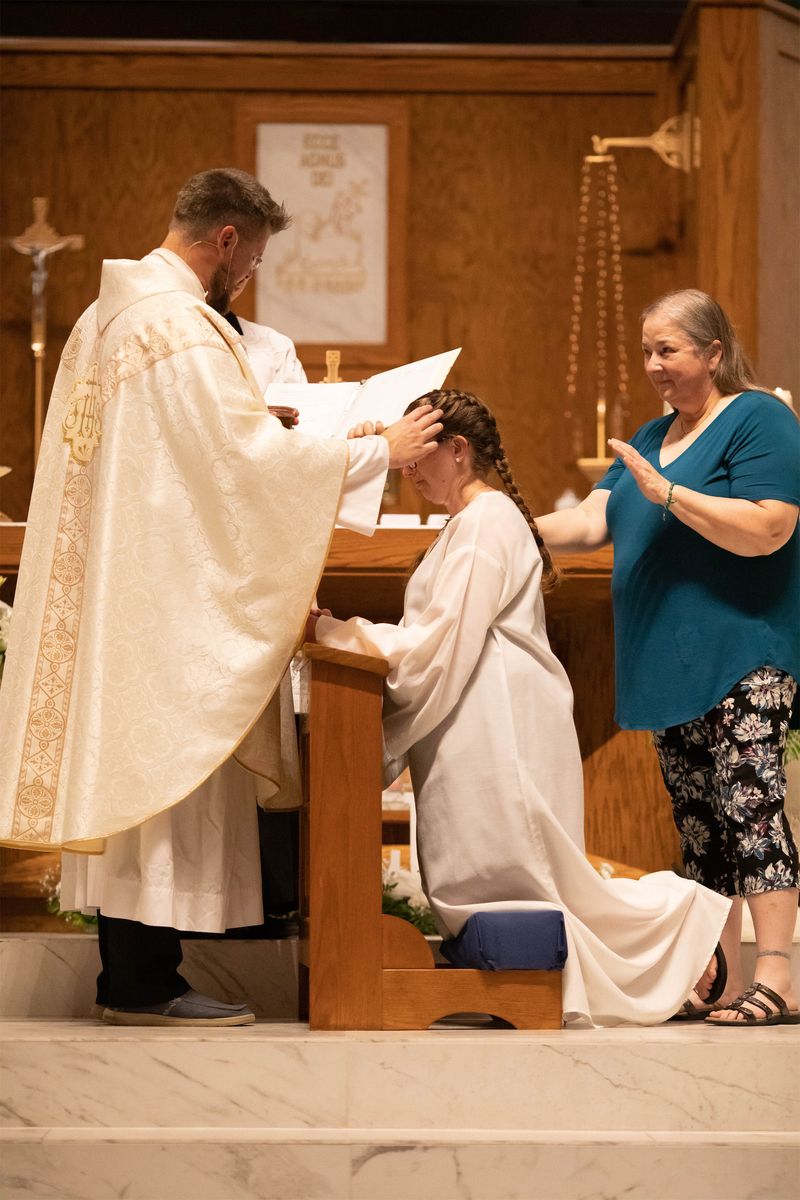 2023-04-08-easter-vigil-080.jpg