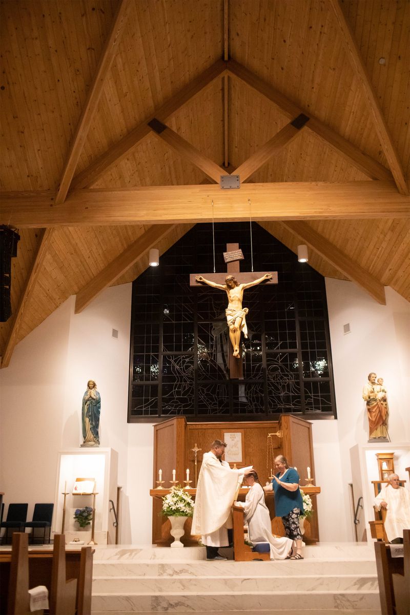 2023-04-08-easter-vigil-081.jpg