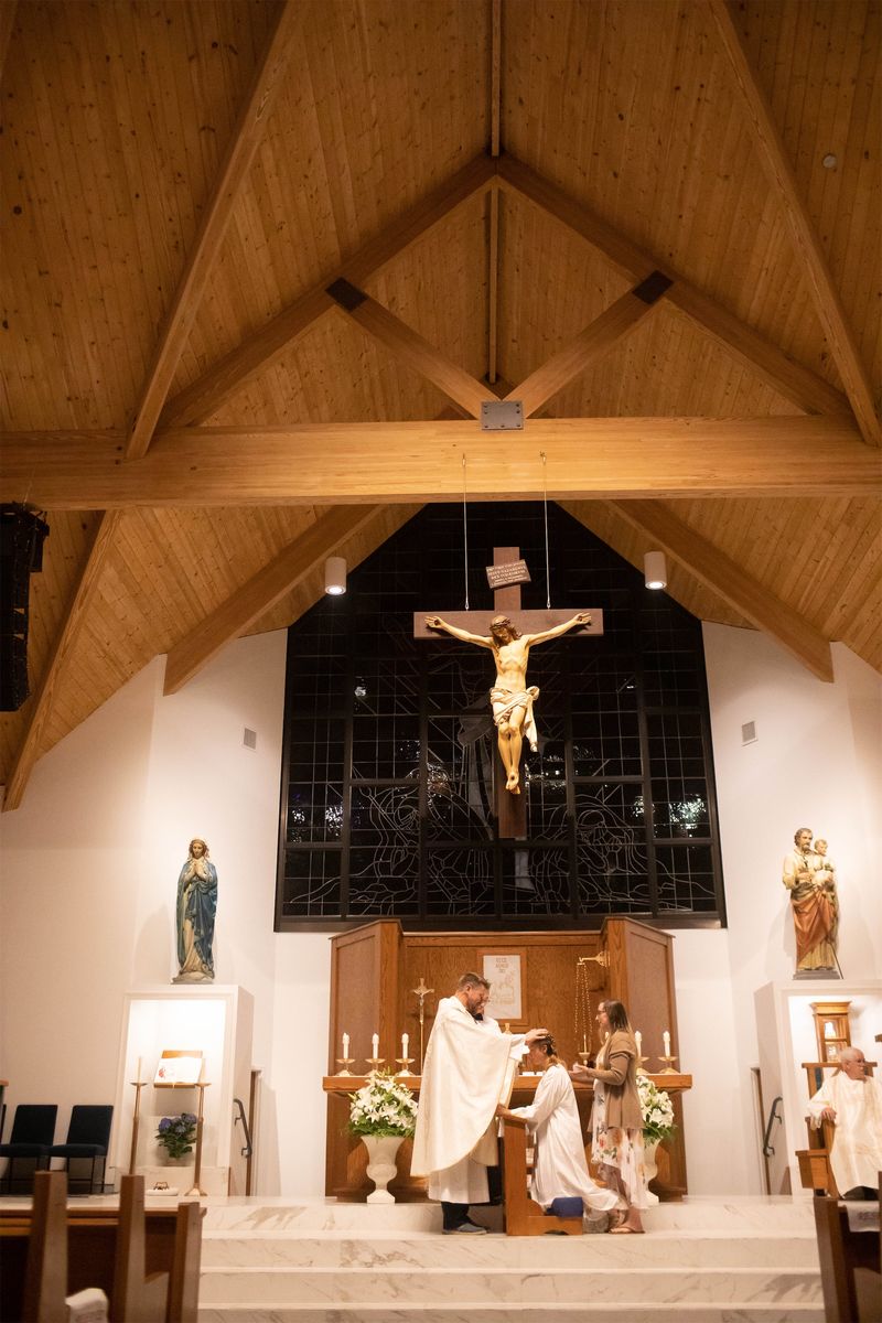 2023-04-08-easter-vigil-085.jpg