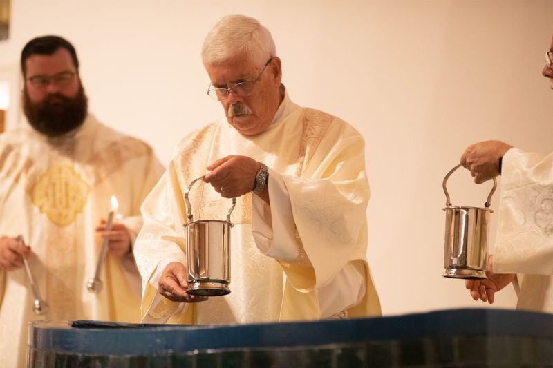 2023-04-08-easter-vigil-091.jpg