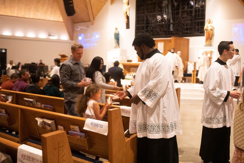 2023-04-08-easter-vigil-096.jpg