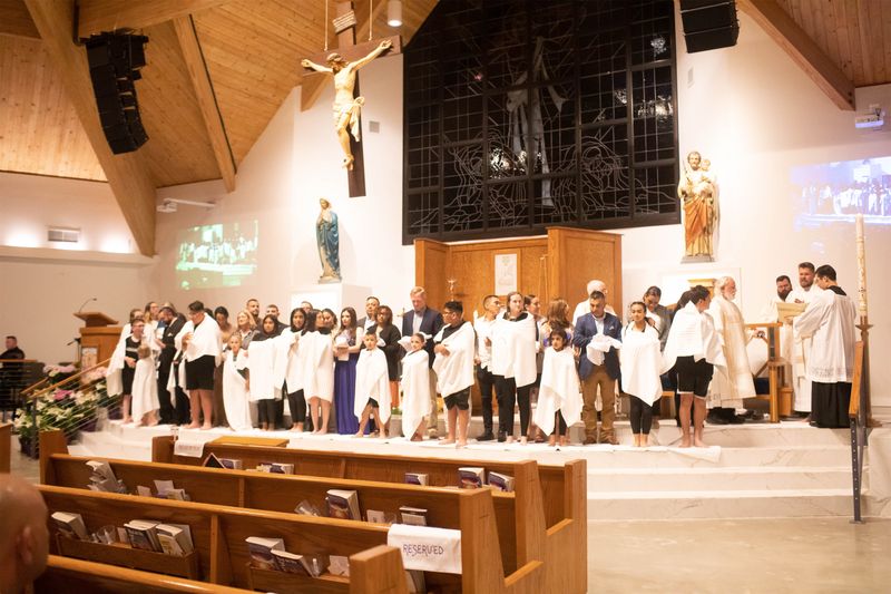 2023-04-08-easter-vigil-103.jpg