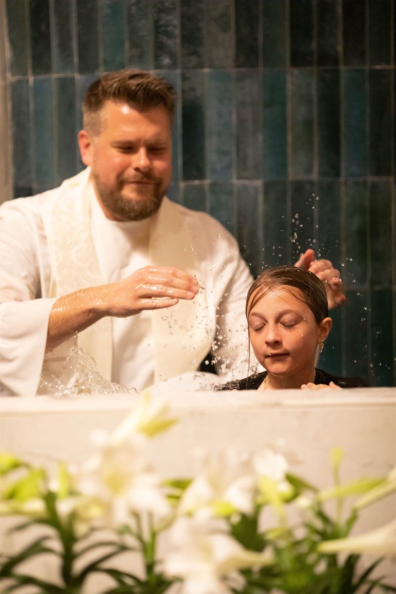2023-04-08-easter-vigil-151.jpg