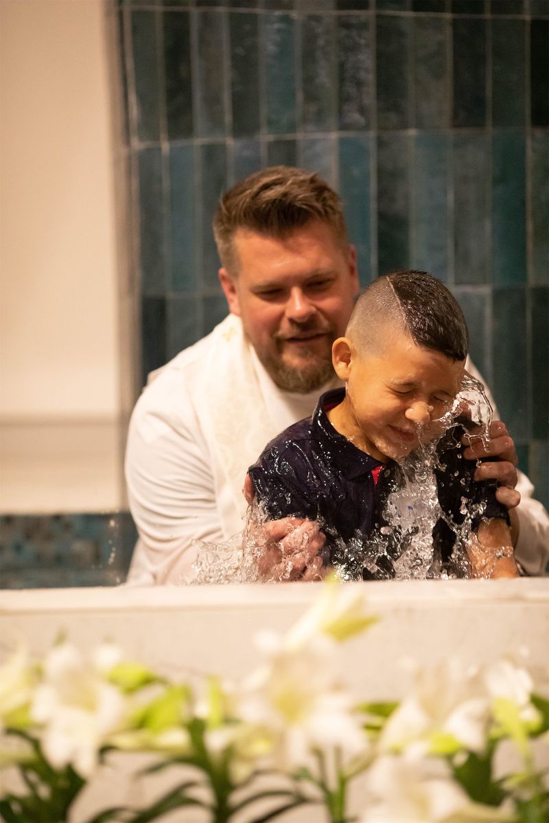 2023-04-08-easter-vigil-163.jpg