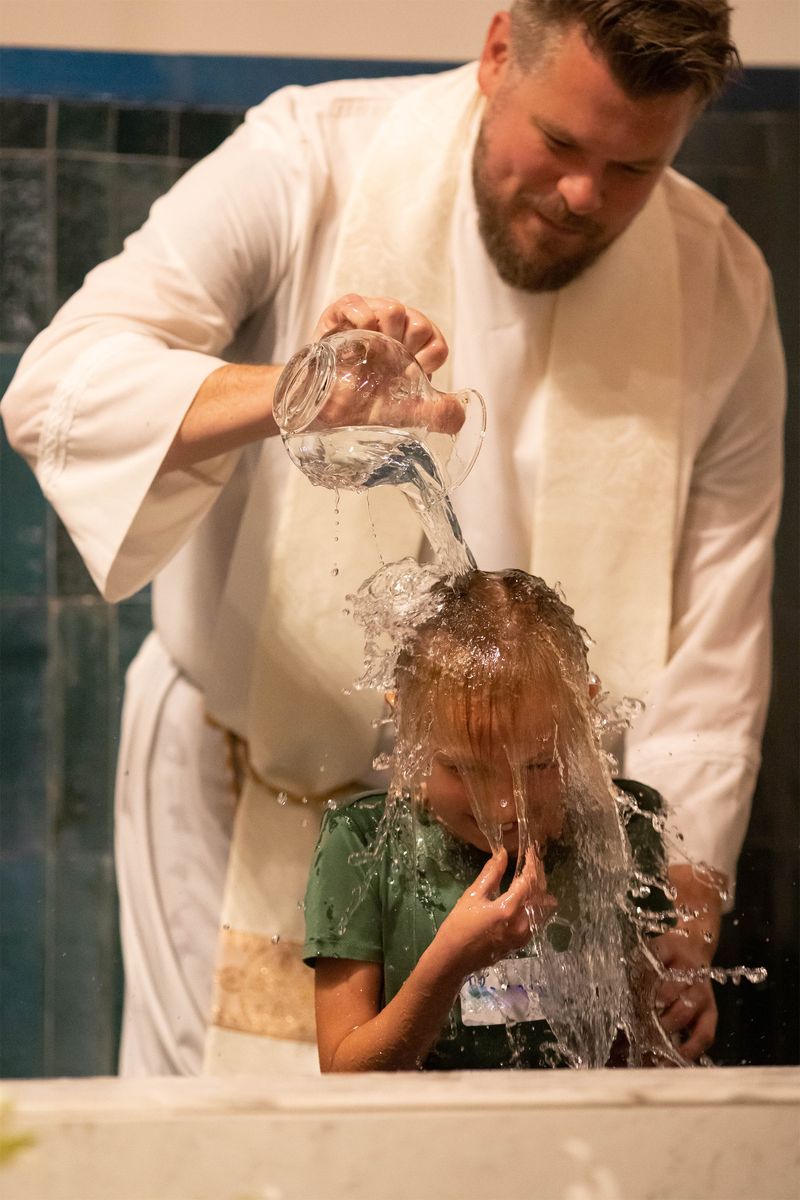 2023-04-08-easter-vigil-198.jpg