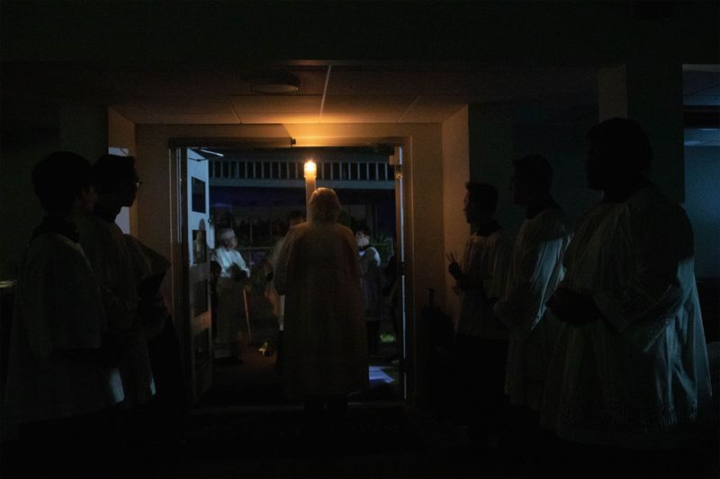 2023-04-08-easter-vigil-293.jpg