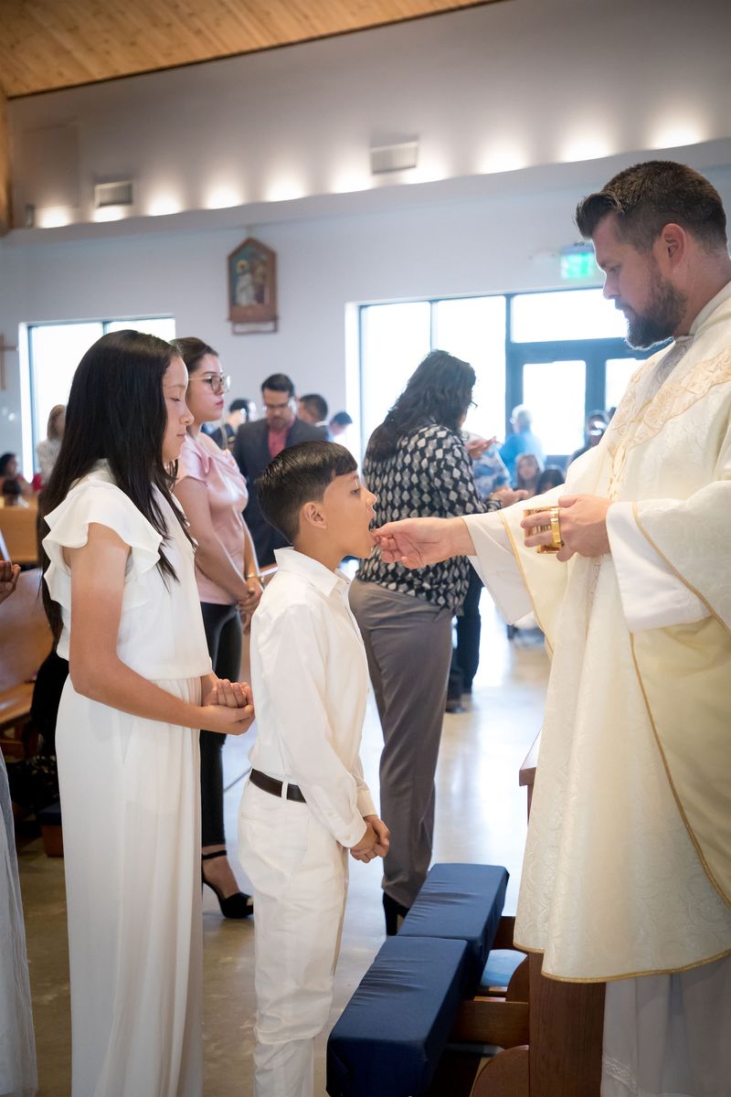 2023-04-15-first-communion-sat-0012.jpg