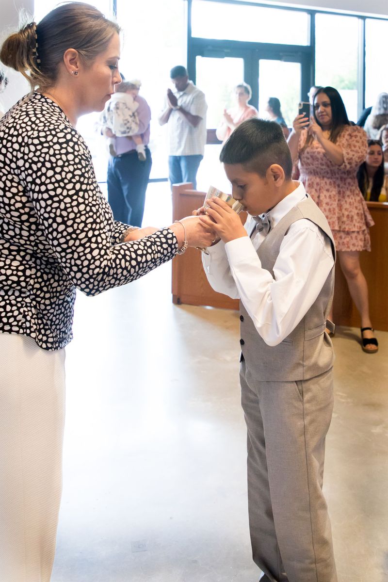 2023-04-15-first-communion-sat-0028.jpg