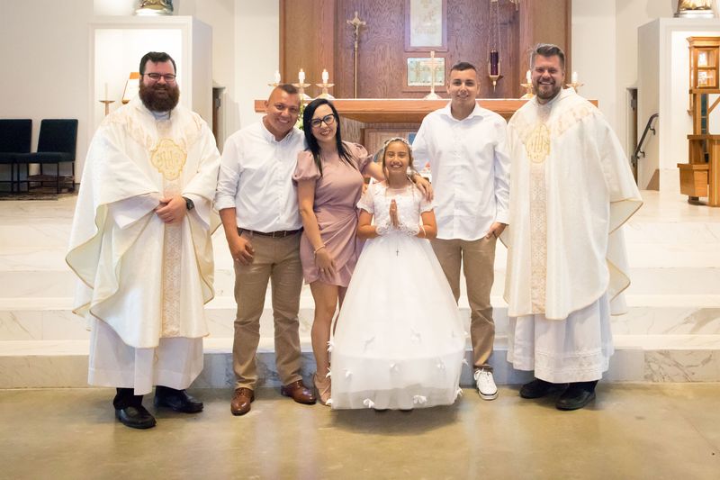 2023-04-15-first-communion-sat-0044.jpg