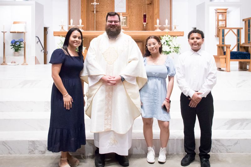 2023-04-16-first-communion-sun-0023.jpg